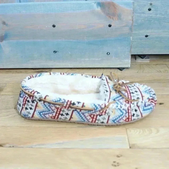 Minnetonka Cally 44252 Women's Size 10M Slippers Moccasin Southwest Aztec - Picture 2 of 7